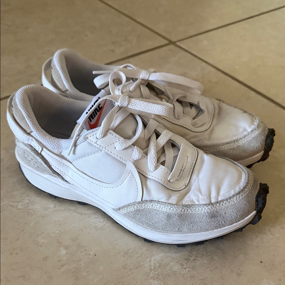 Nike White and Gray Running Shoes- size 7